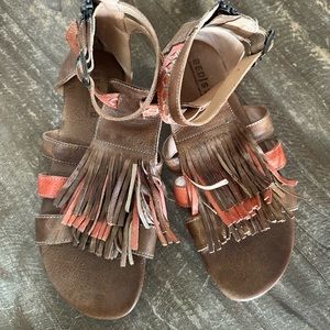 Bed Stu sandals Alena